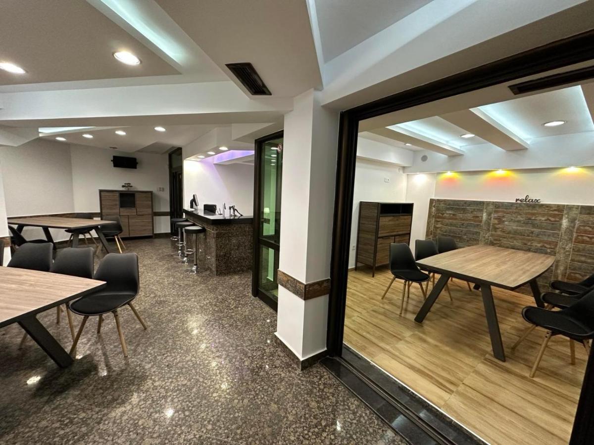 Хотел Аврора Haskovo Extérieur photo